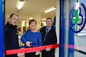 Stephen McDonnell (Ballymount Sales Manager), Ann Morgan (CEO of Murdock’s) and Gary Craven (Group Sales Manager, RoI) 